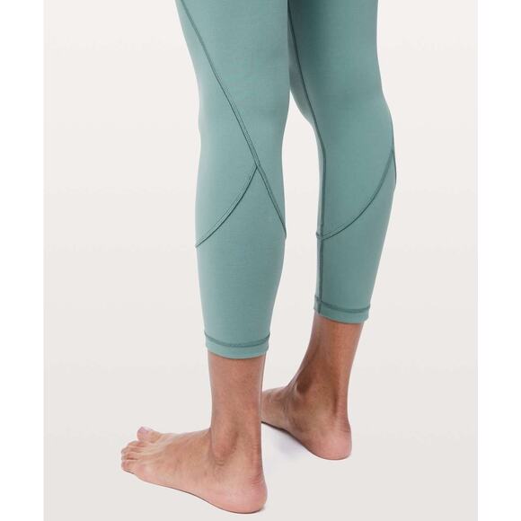 Lululemon In Movement 7/8 Tight *Everlux 25" Size 6 Green - Picture 7 of 8